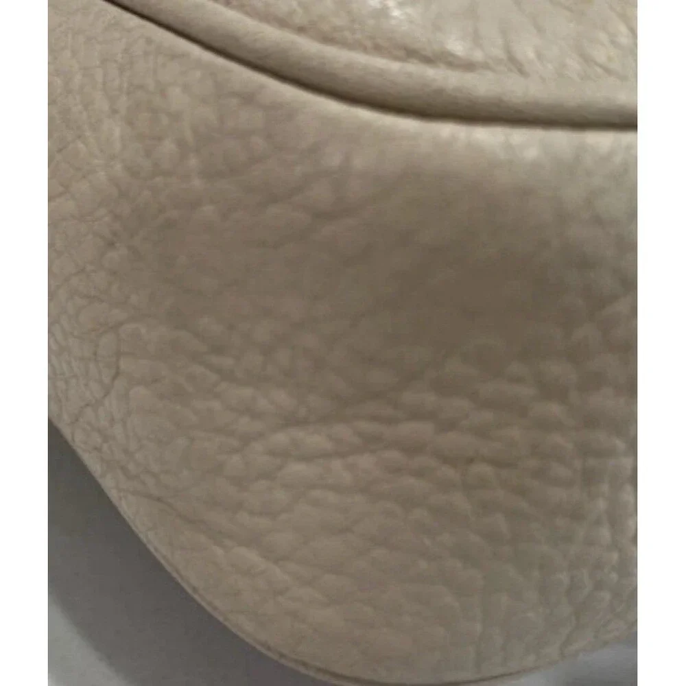 Marc Jacob’s Taupe Leather Camera Bag, Foil Stamped Logo Crossbody COA Included.